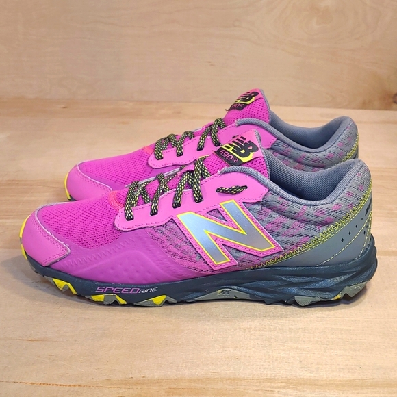 New Balance 690v2 Speed Ride Pink Gray Athletic Shoes - Picture 5 of 9